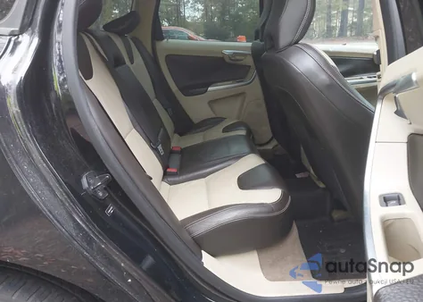 2010 Volvo Xc60 3.2 from USA, damaged, VIN YV4982DL0A2120321